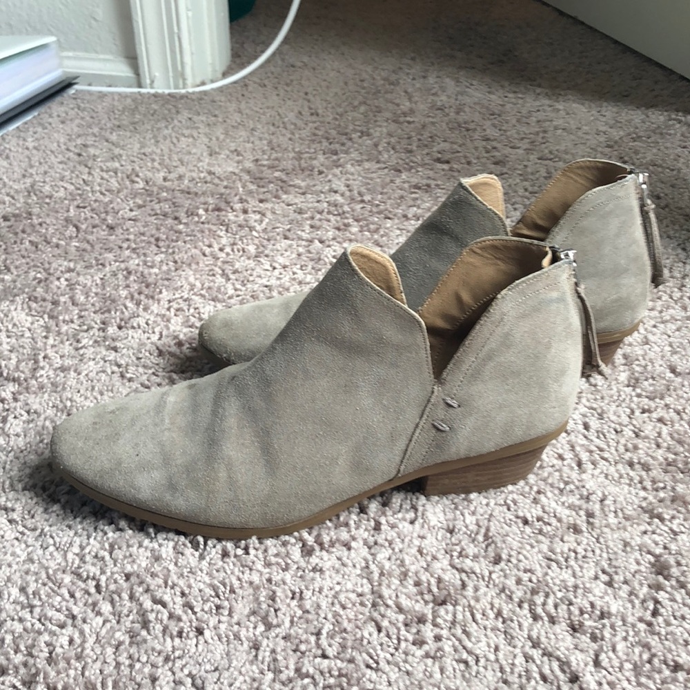 Kenneth Cole Reaction Ankle Booties